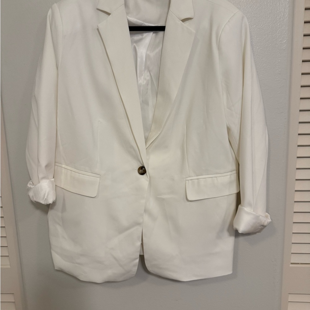 Chic White Women's Blazer